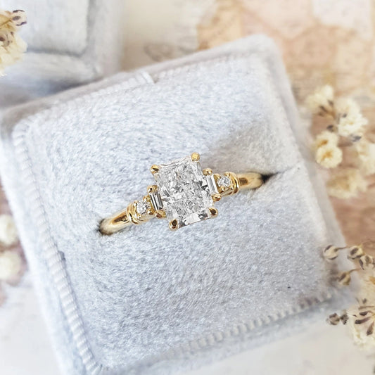 1 CT Radiant Cluster Lab-Grown Diamond Engagement Ring – Dazzling Brilliance & Modern Elegance.