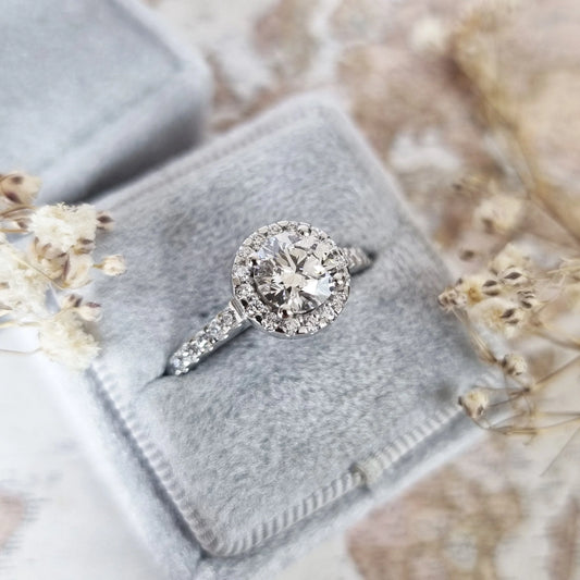 1.02 Ct Round Halo Lab-Grown Diamond Engagement Ring with Pavé Band – Timeless Brilliance.