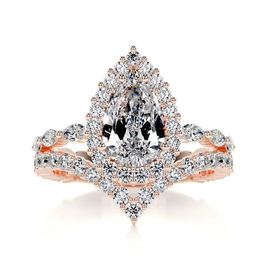 1.50 CT Pear Halo Lab-Grown Diamond Bridal Ring Set in Gold – Timeless Elegance