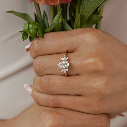 1.25 CT Pear Cluster Lab-Grown Diamond Engagement Ring in Gold