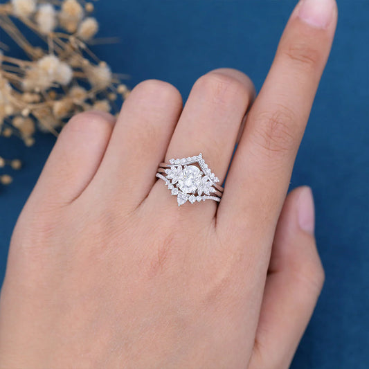 1.33 CT Oval Moissanite Cluster Bridal Ring Set in Gold