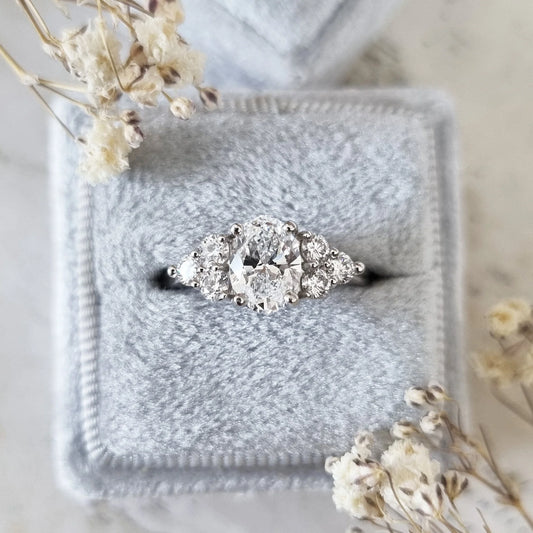 1 CT Oval Cluster Lab Grown Diamond Engagement Ring – Radiant Sparkle & Timeless Elegance.