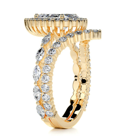 1.50 CT Pear Halo Lab-Grown Diamond Bridal Ring Set in Gold – Timeless Elegance